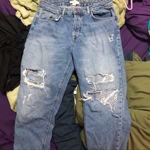 Forever 21 Jeans - Ripped boyfriend jeans Forever 21 Jeans - Ripped boyfriend jeans